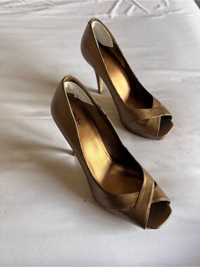 Mossimo Bronze Metallic Peep Toe High Heel Stiletto Pumps Shoes Size 6